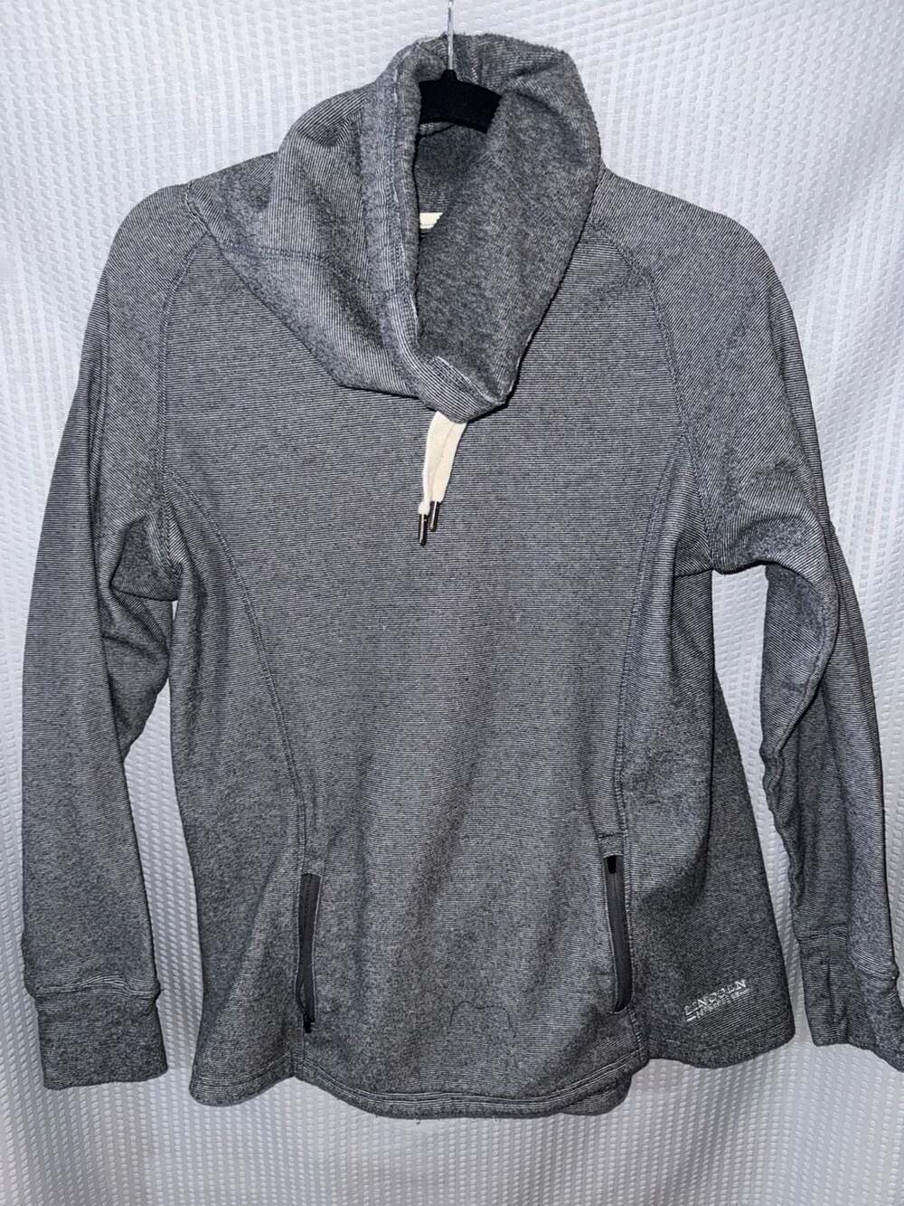 Lincoln Outfitters Women's Cowl Neck Pullover Sweatshirt with Zip Pockets